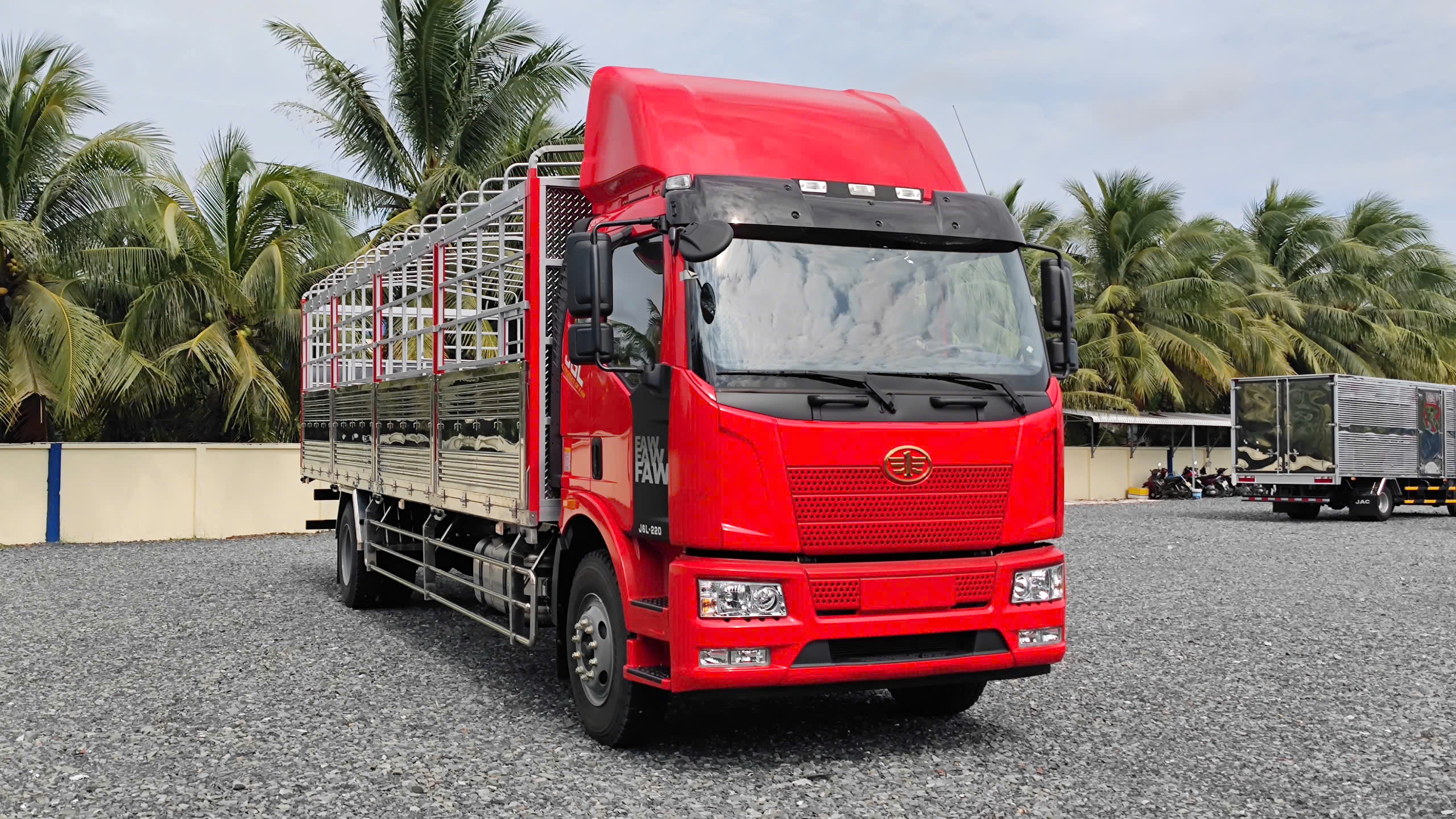 XE TẢI FAW J6L 220HP – THÙNG BẠT — ảnh 3
