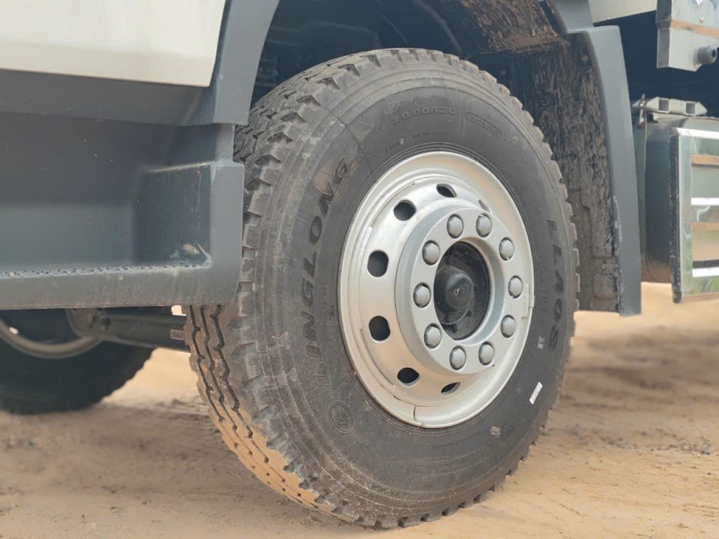 lop-xe-tai-faw-jk6-thung-bat