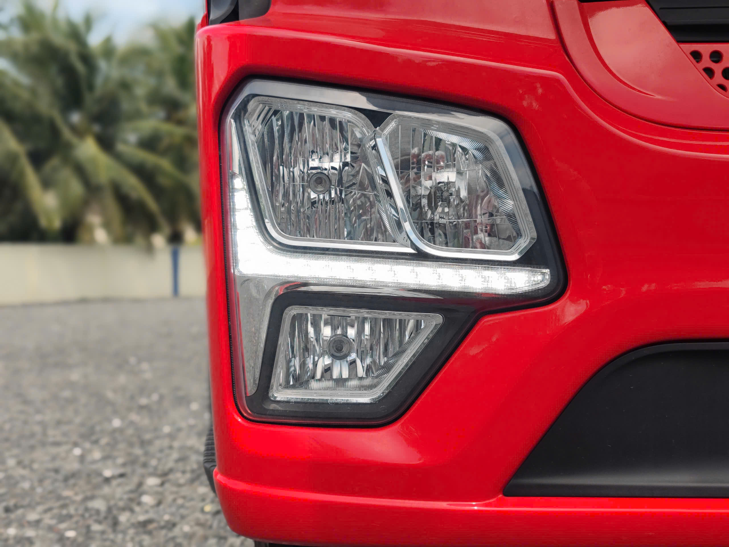 den-xe-faw-jk6-thung-kin-cont-9m9