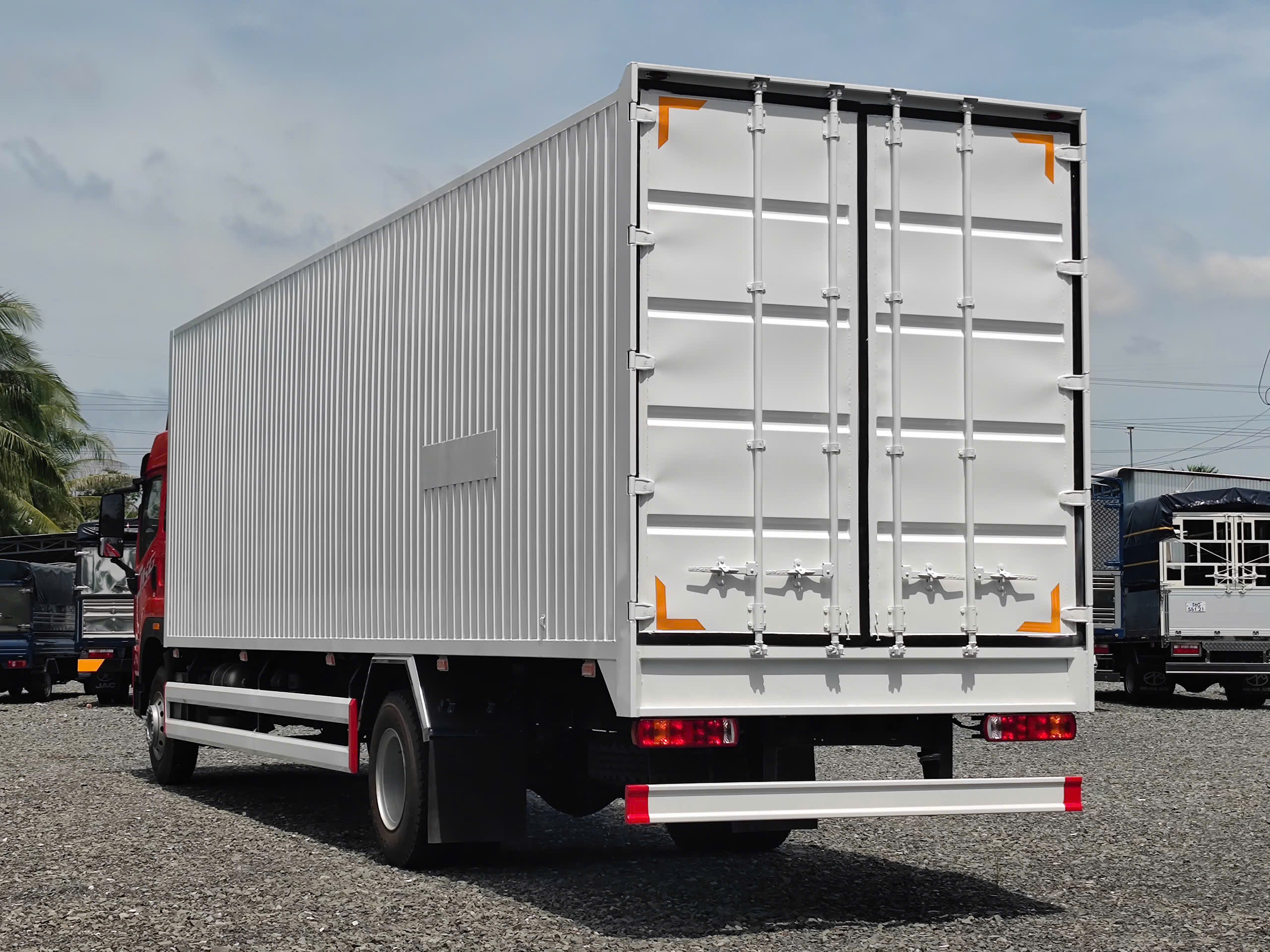 XE TẢI FAW JK6 220HP – THÙNG KÍN CONT 9M9 — ảnh 5
